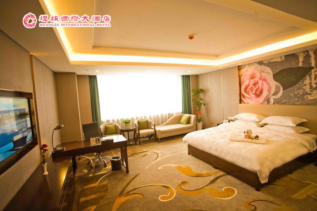 Huangzu International Hotel Huaihua Exteriör bild