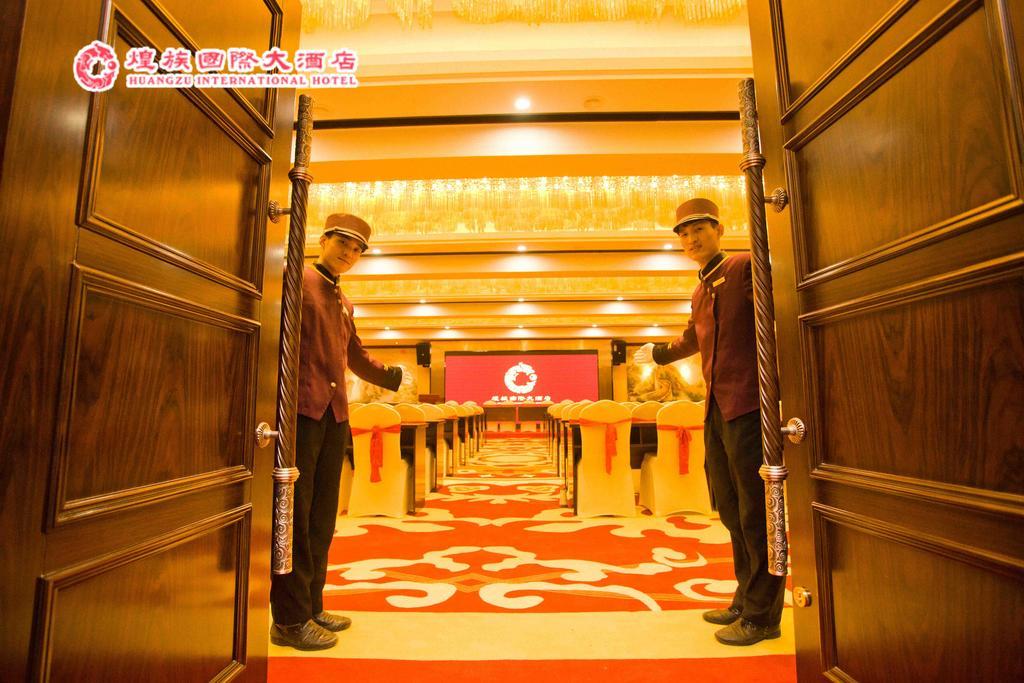 Huangzu International Hotel Huaihua Exteriör bild